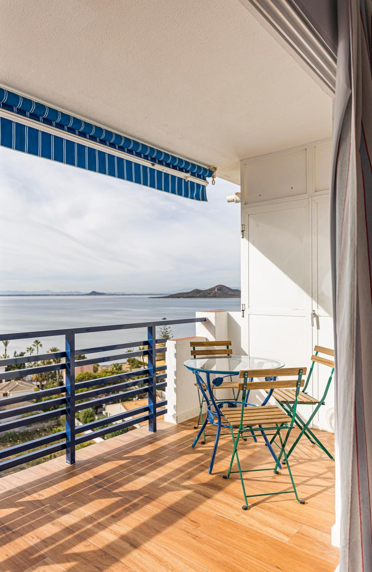 The Manga Sea View Crystal Clear Water & Sandy Beach, Fibre Wifi & Airco Apartment La Manga del Mar Menor